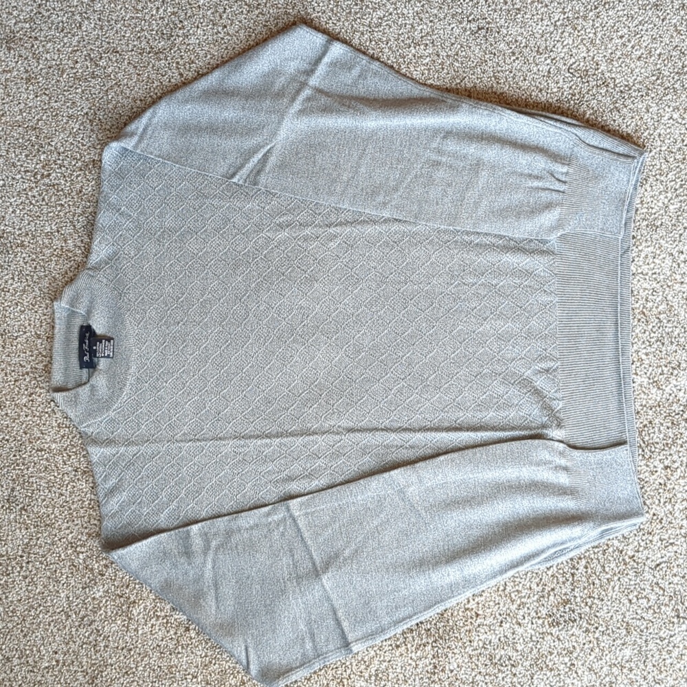 Paul Frederick men's small gray long sleeve pullover
